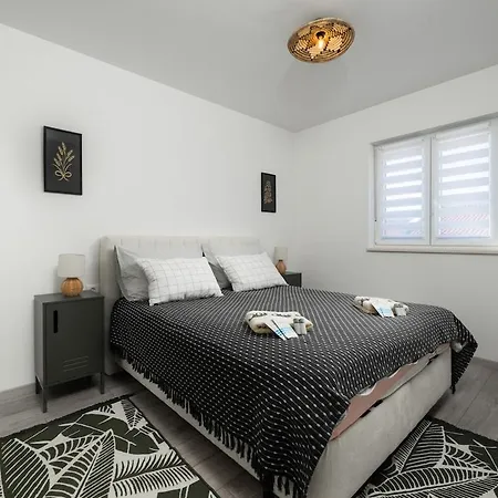 Grey Apartment *